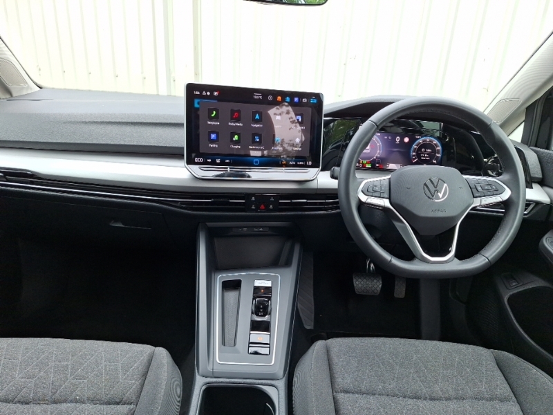 Volkswagen Golf 1.5 Tsi 204 Match Ehybrid Dsg GD25EXV Black #3