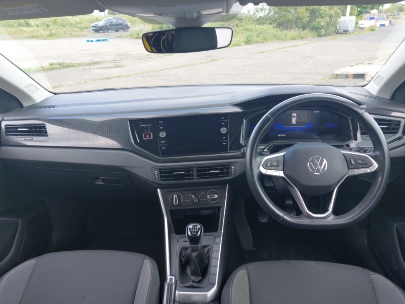 Volkswagen Polo 1.0 Tsi Life GL73ZDG Grey #3