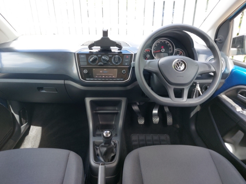 Volkswagen Up 1.0 Black Edition Blue #3