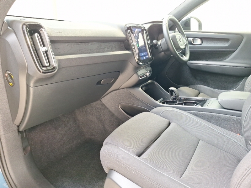 Volvo XC40 175Kw Recharge Core 69Kwh Blue #5
