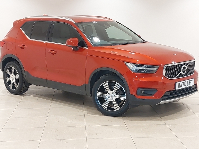 Volvo XC40 2.0 B4p Inscription Red