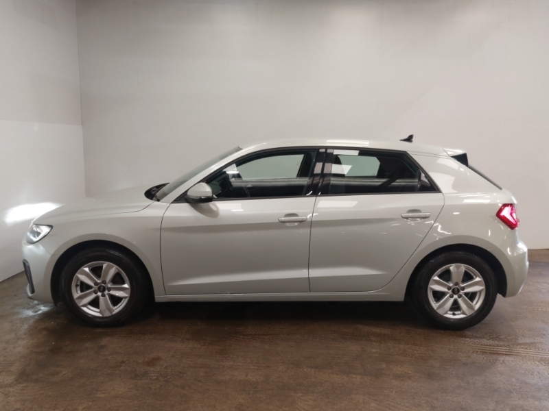 Audi A1 25 Tfsi Technik Silver #4