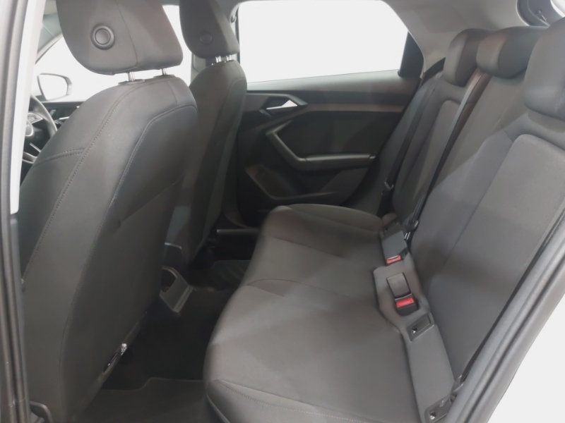 Audi A1 25 Tfsi Technik Silver #6