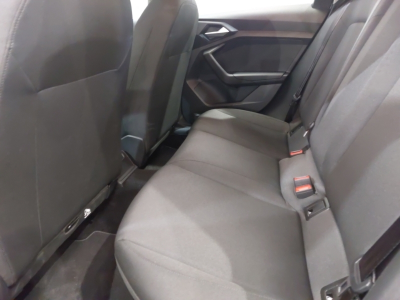 Audi A1 25 Tfsi Technik Black #6