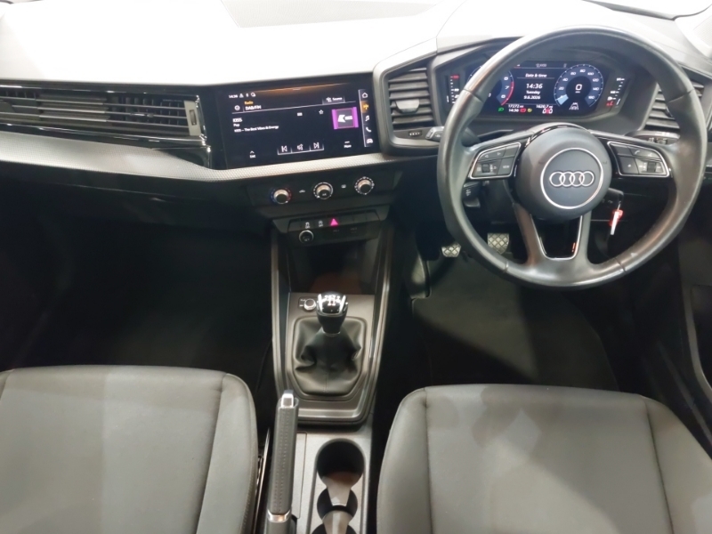 Audi A1 25 Tfsi Technik Black #3