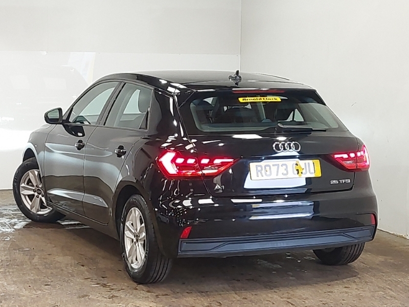 Audi A1 25 Tfsi Technik Black #2