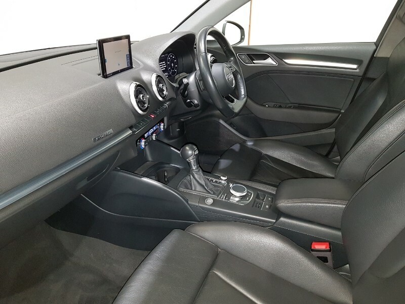 Audi A3 40 E-tron S Tronic White #5