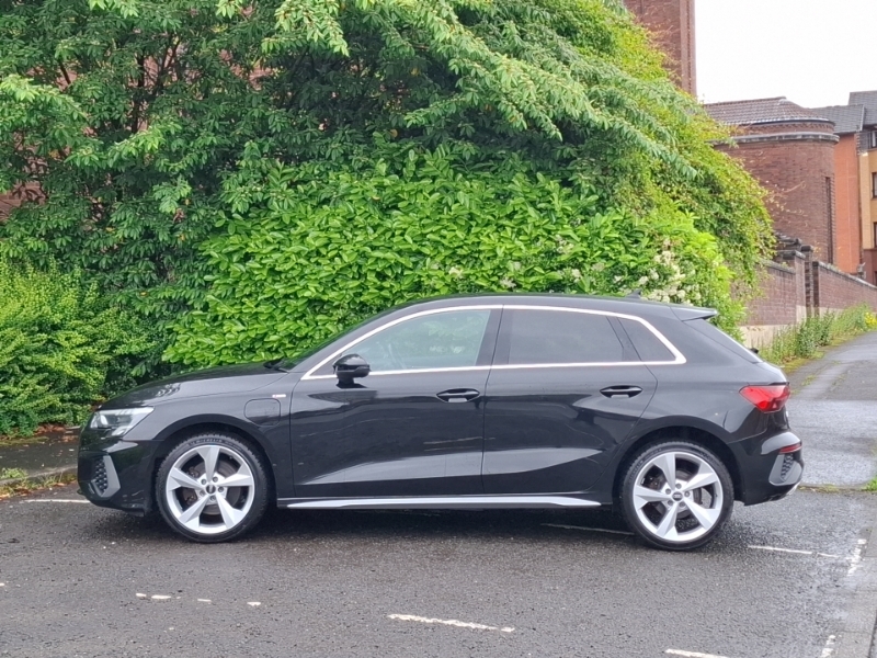 Audi A3 40 Tfsi E S Line S Tronic HJ22KZM Black #4
