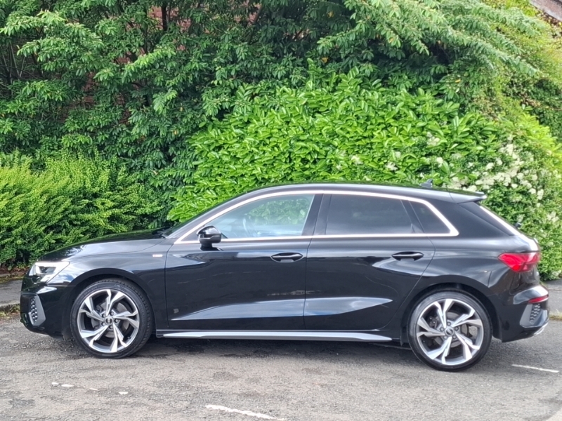 Audi A3 35 Tfsi S Line S Tronic Black #4