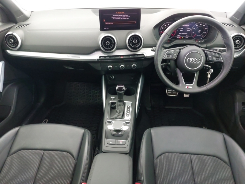 Audi Q2 35 Tfsi S Line S Tronic Grey #4