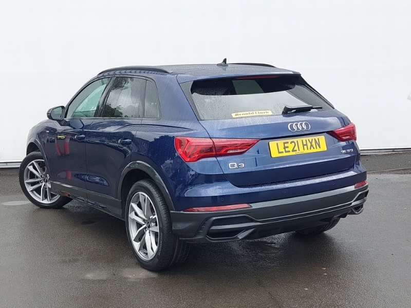 Audi Q3 35 Tfsi Black Edition S Tronic LE21HXN Blue #2
