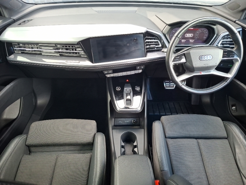 Audi Q4 E Tron 125Kw 35 55Kwh S Line Black #3