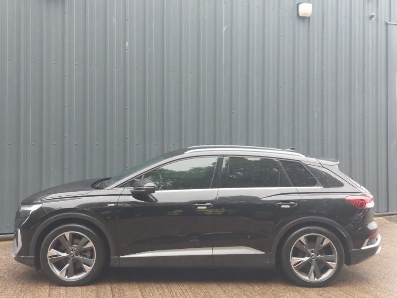 Audi Q4 E Tron 150Kw 40 82Kwh S Line Cstech Pack Black #4