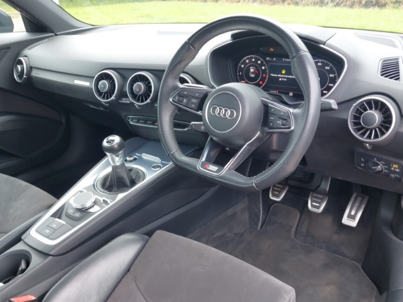 Audi TT 1.8T Fsi S Line Black #3