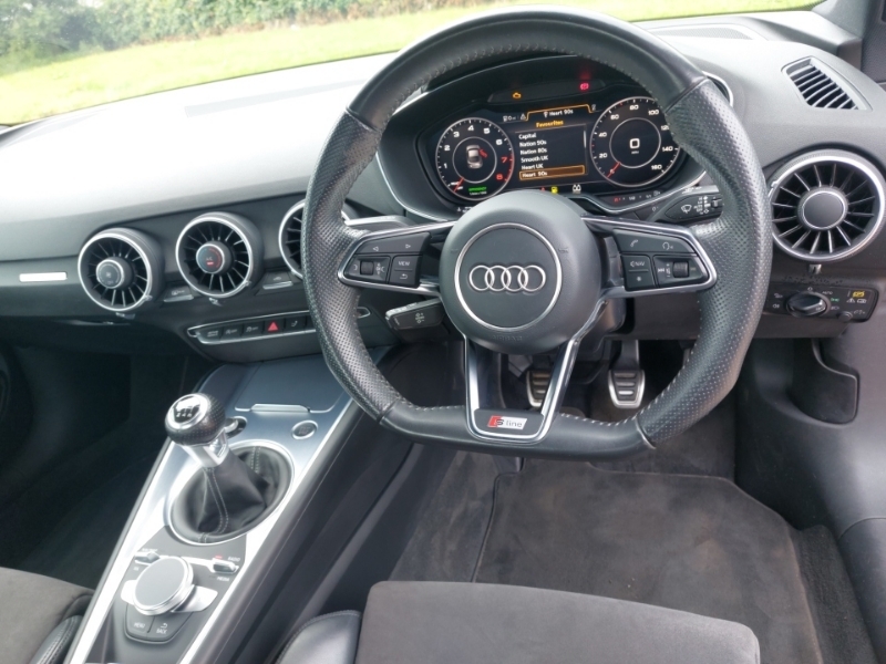 Audi TT Black #8