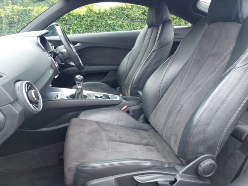 Audi TT 1.8T Fsi S Line Black #5