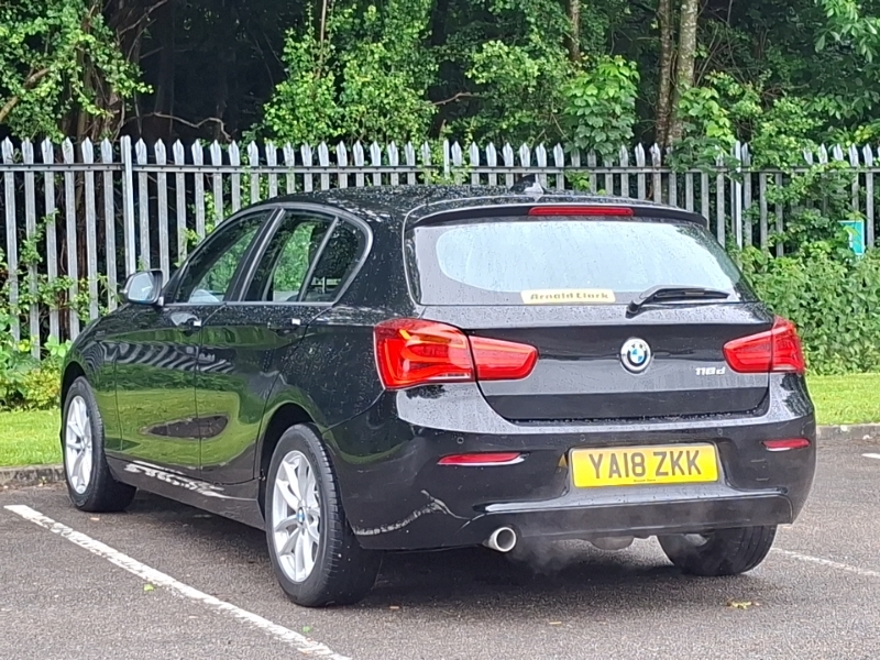 BMW 1 Series 116D Se Business Navservotronic YA18ZKK Black #2