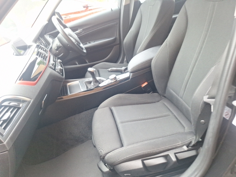BMW 1 Series 118I 1.5 Sport Navservotronic NG18UYS Black #5