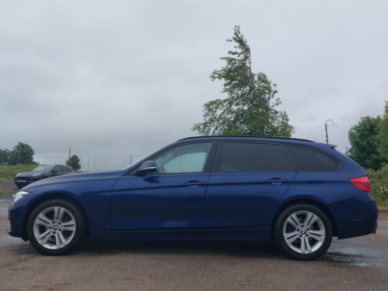 BMW 3 Series 318D Sport Step YH68NSW Blue #4