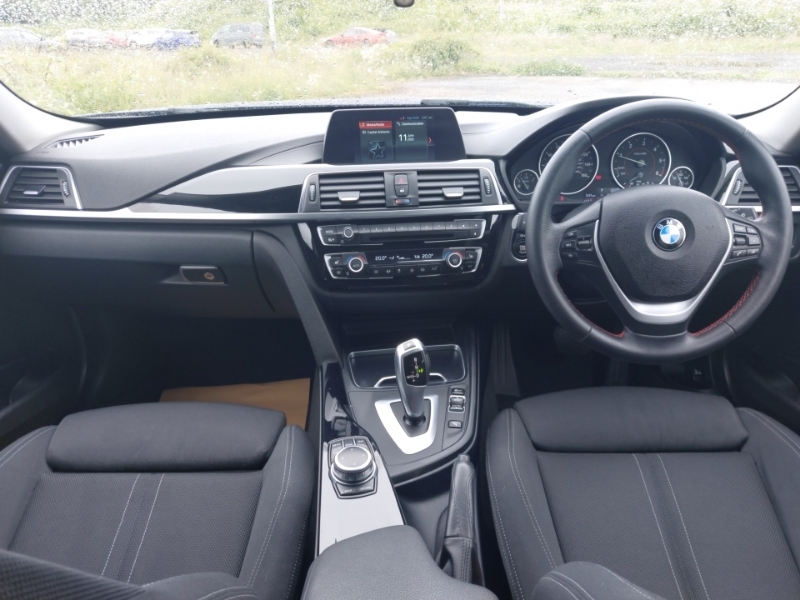 BMW 3 Series 318D Sport Step YH68NSW Blue #3