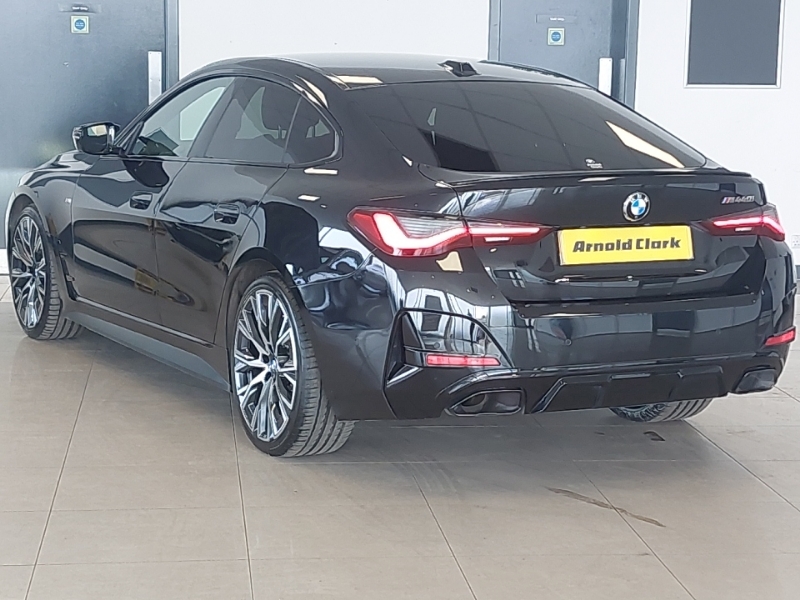 BMW 4 Series M440i Xdrive Mht Step Black #2