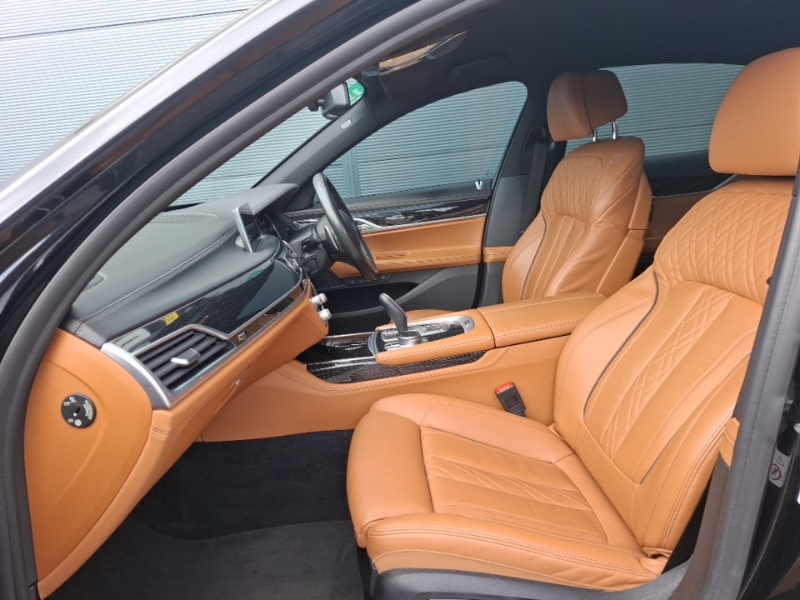 BMW 7 Series 740D Xdrive M Sport Black #5
