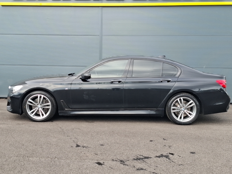 BMW 7 Series 740D Xdrive M Sport Black #4