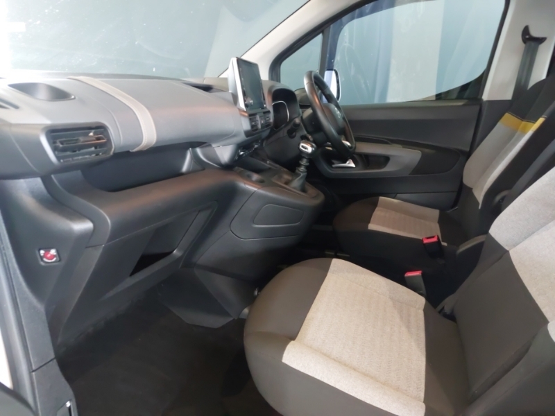 Citroen Berlingo 1.5 Bluehdi 100 Rip Curl M 6 Speed White #4