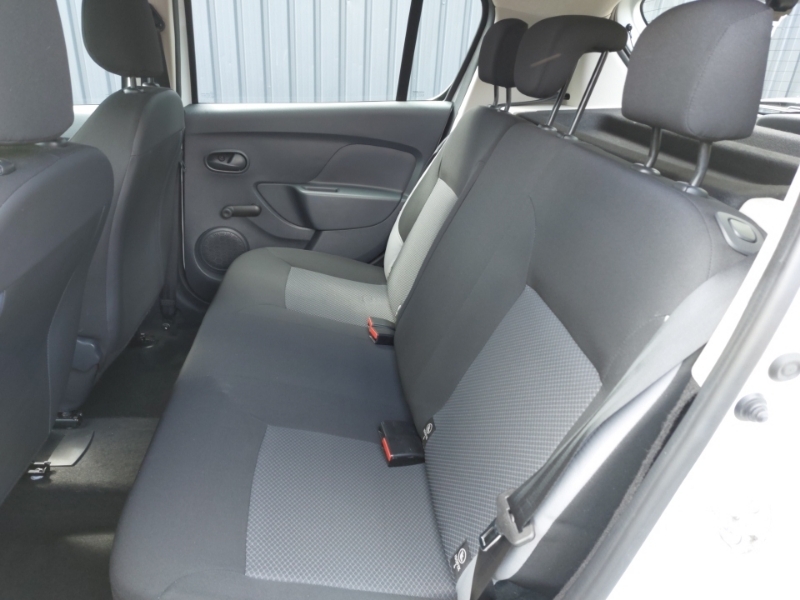 Dacia Sandero 1.2 16V 75 Ambiance White #6