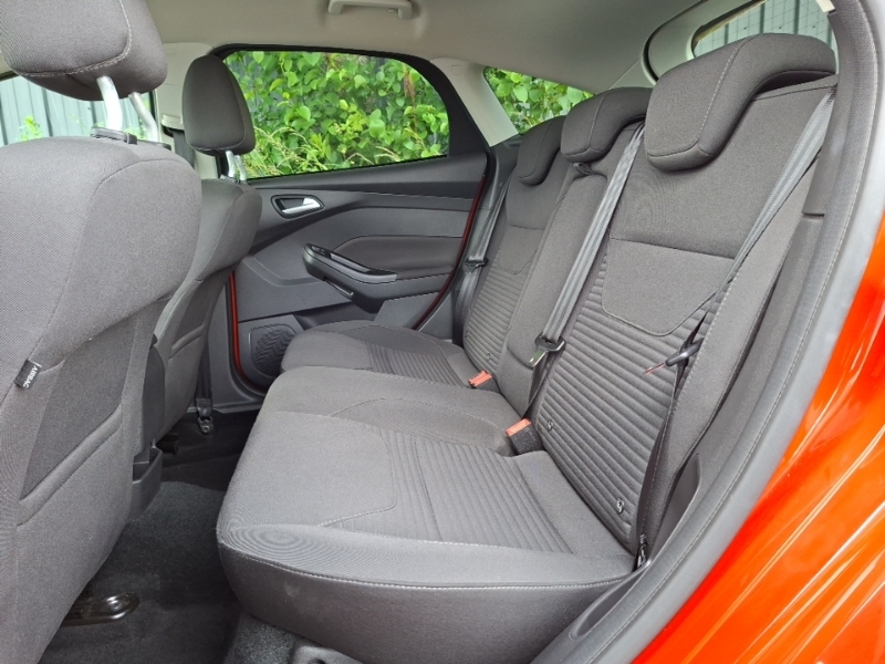 Ford Focus 1.5 Tdci 120 Titanium BW17ORA Red #6