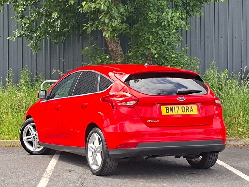 Ford Focus 1.5 Tdci 120 Titanium BW17ORA Red #2