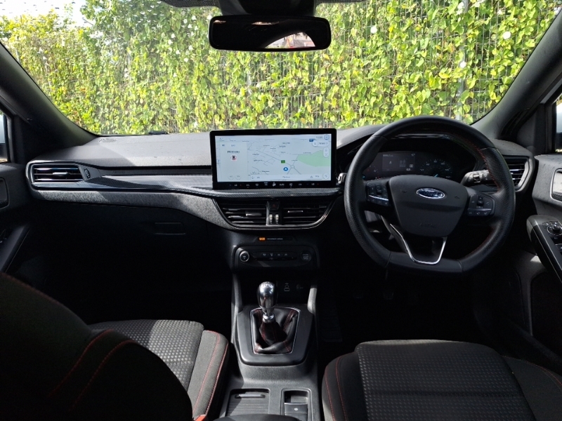 Ford Focus 1.0 Ecoboost Hybrid Mhev 155 St-line White #3