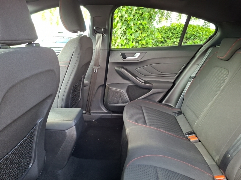 Ford Focus 1.0 Ecoboost Hybrid Mhev St-line DN24PYO Black #6