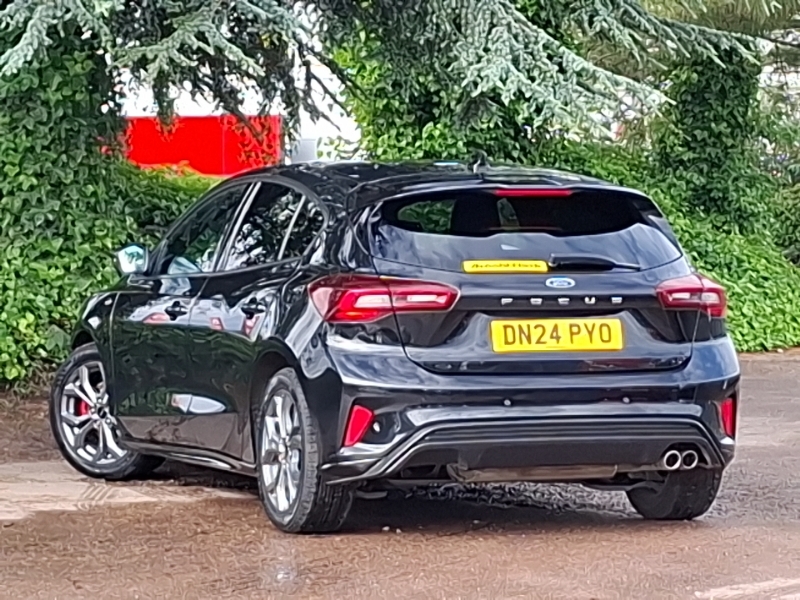 Ford Focus 1.0 Ecoboost Hybrid Mhev St-line DN24PYO Black #2
