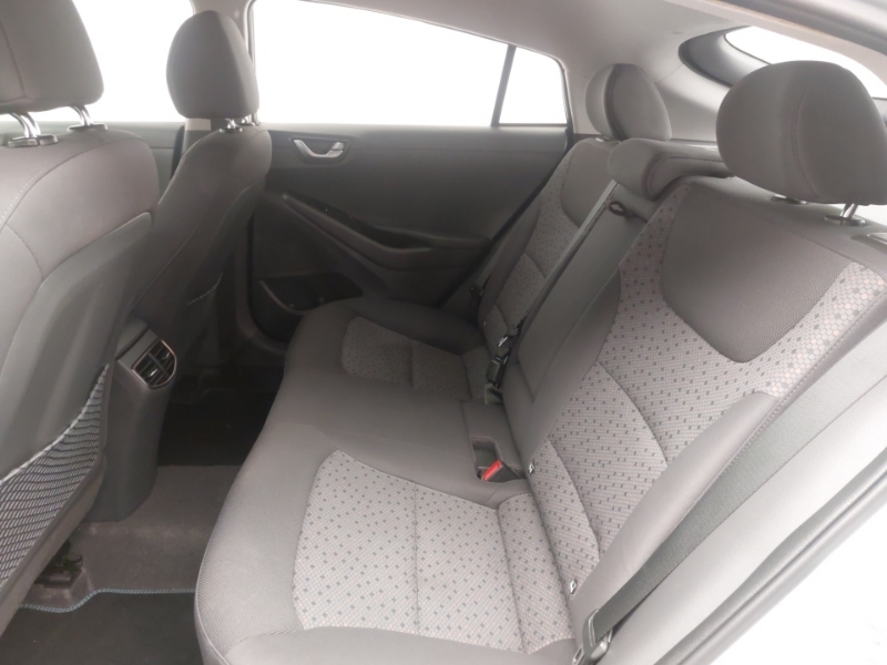 Hyundai Ioniq 88Kw Premium 28Kwh Silver #6