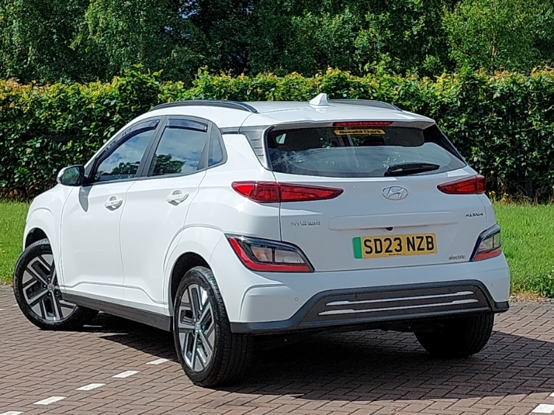 Hyundai Kona 100Kw Se Connect 39Kwh SD23NZB White #2