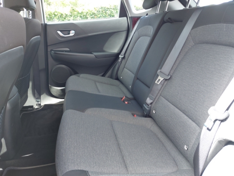 Hyundai Kona 100Kw Se Connect 39Kwh SD23NZB White #6