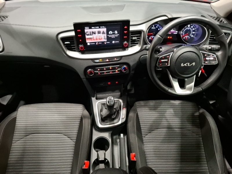 Kia Ceed 1.5T Gdi Isg 2 Red #3