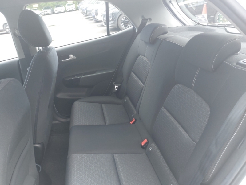 Kia Picanto 1.0 2 4 Seats White #6