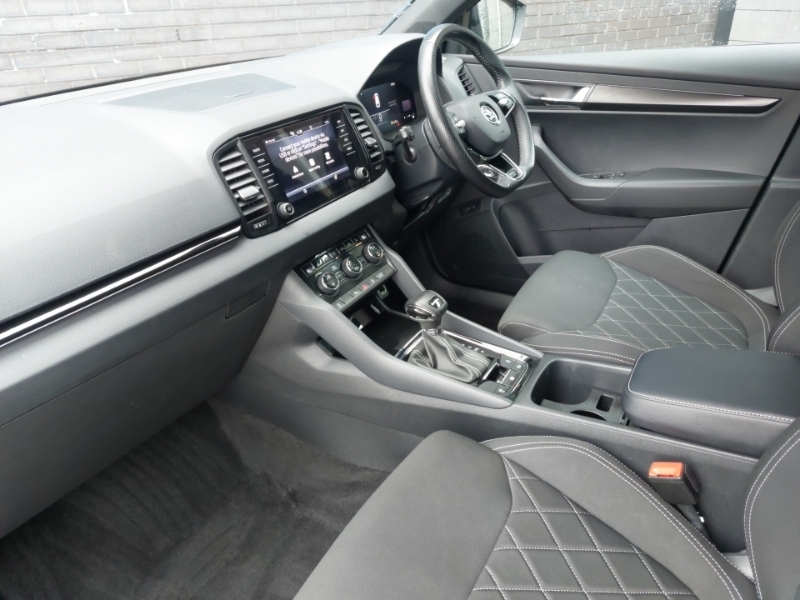 Skoda Karoq 1.5 Tsi Sportline Dsg EO72HHT Black #5