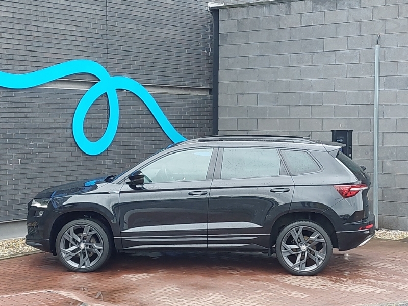 Skoda Karoq 1.5 Tsi Sportline Dsg EO72HHT Black #4