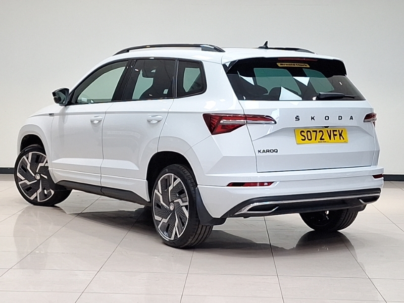 Skoda Karoq 1.5 Tsi Sportline Dsg SO72VFK White #2