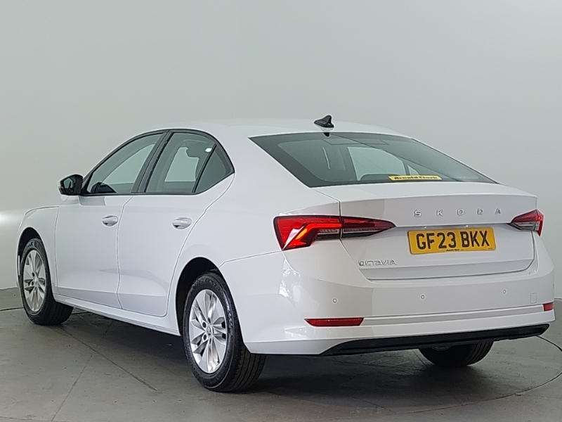 Skoda Octavia 1.0 Tsi Se Technology White #2