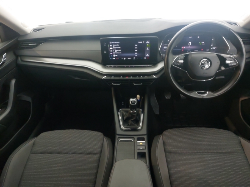 Skoda Octavia 1.0 Tsi Se Technology White #3