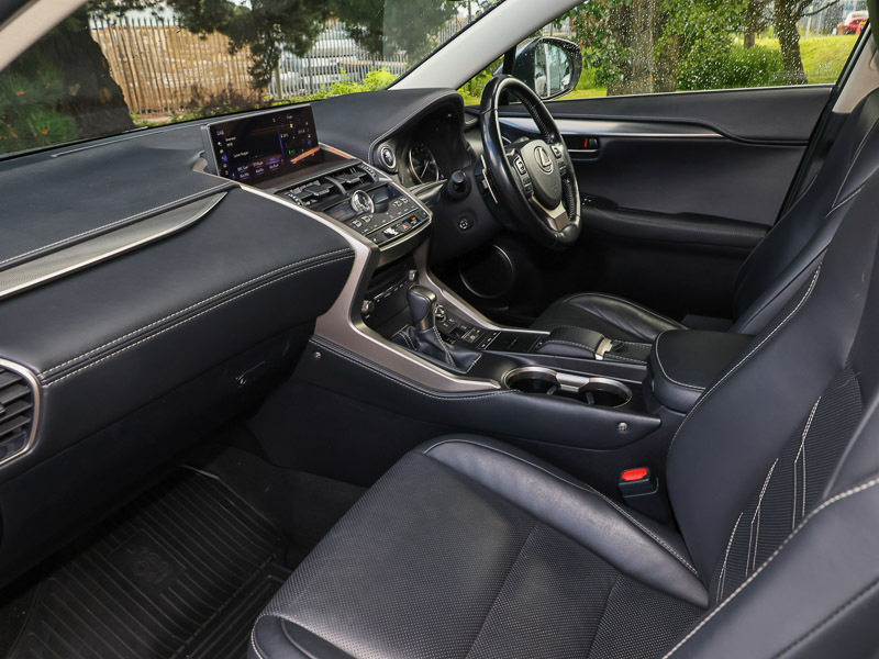 Lexus NX 300H 2.5 Cvt 8 Nav Silver #5