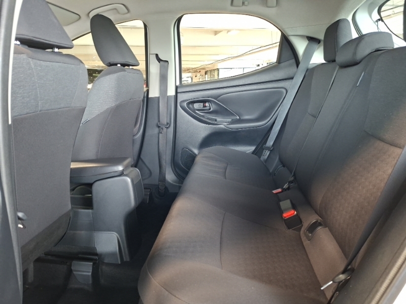 Mazda 2 1.5I Hybrid Pure Cvt White #6