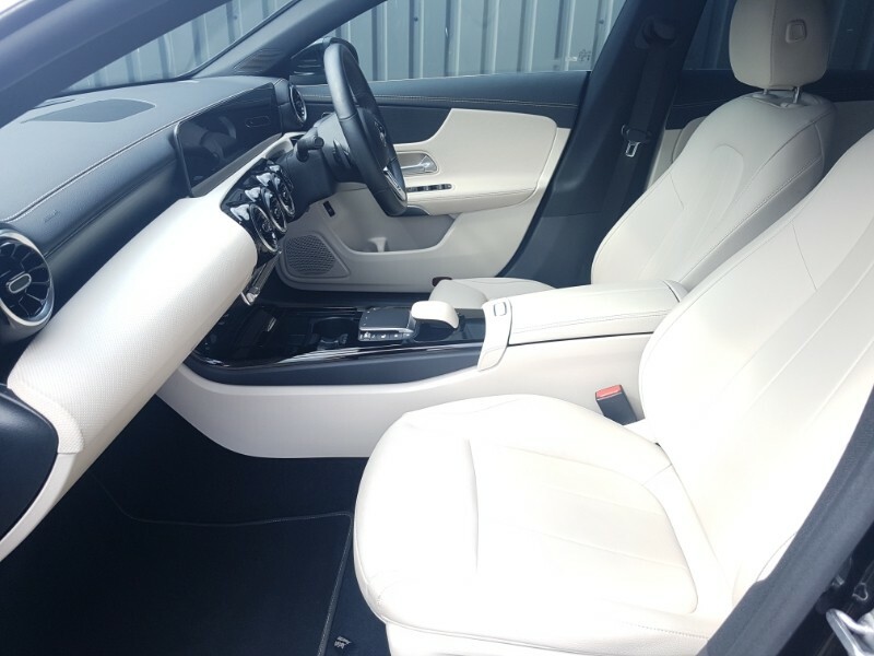 Mercedes-Benz CLA Class Cla 200 Sport Executive Edition Tip Black #5