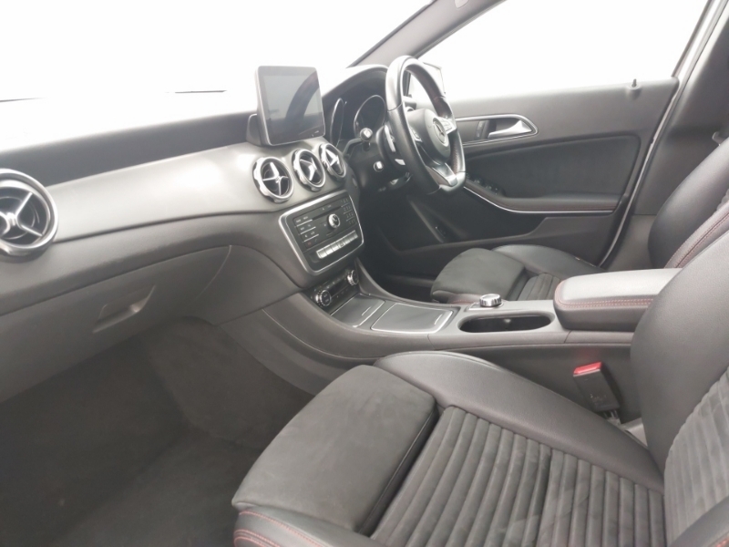 Mercedes-Benz GLA Class Gla 220D 4Matic Amg Line WN18XTR Silver #5