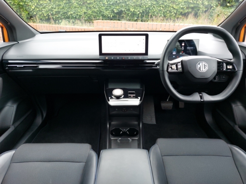 MG MG4 150Kw Trophy Ev Long Range 64Kwh Orange #2