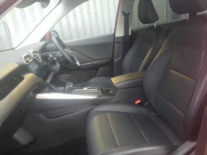 MG ZS 1.5 Hybrid Trophy Red #5